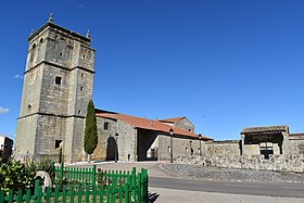 Villar del Buey - igrexa e cemiterio.jpg