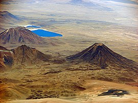 Volkan del Altiplano (24830134013) .jpg