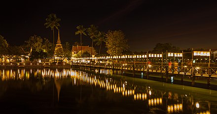 Illuminated Wat Traphang Thong at night
