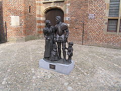 Kip v središču mesta Buren - Viljem Oranski in Ana Burenska