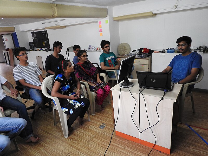 File:Workshop at Makers Adda.JPG