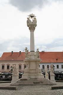 Votive statue of the Holy Trinity