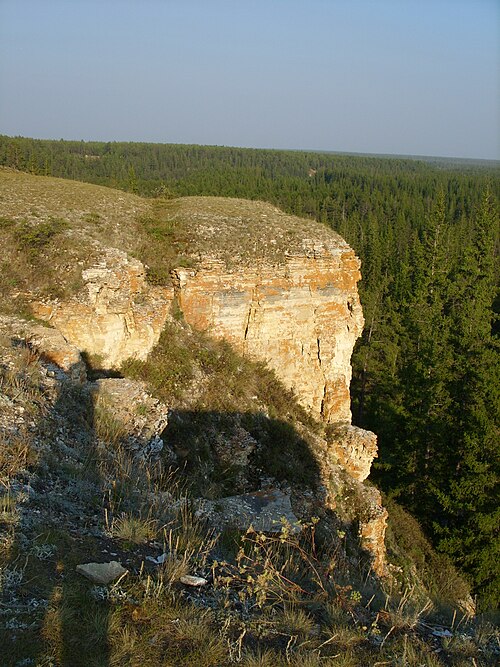 Ч хая. Турук Хайа. Турук Хая Якутия. Скала Турук Хайа. Турук Хайа Якутия фотография.