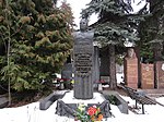 Надгробие Я.Н. Фёдоренко (1896-1947), маршала бронетанковых войск
