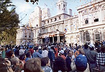 Mets' fans celebrating the 1986 championship team at New York City Hall 1986 ny-mets-world-series-champions-celebration-city-hall.jpg