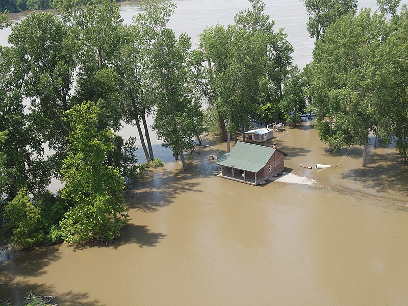 File:2011 Missouri River Flood - July 27 (5984991879).jpg