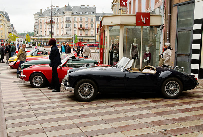 File:2014-08-31 10-20-02 Fete-du-cabriolet-Belfort.jpg