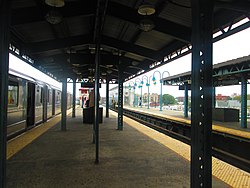 61丁目-ウッドサイド駅