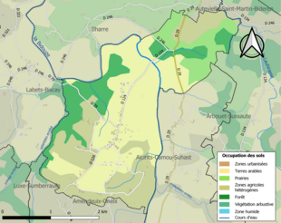 Barevná mapa znázorňující využití půdy.