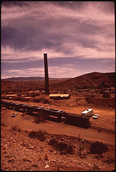 File:ABANDONED MINE - NARA - 544035.jpg