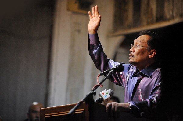 Anwar Ibrahim speaks at an election campaign in 2009 as opposition leader.