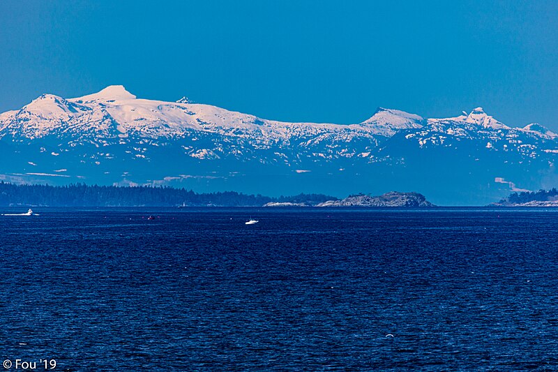 File:A sailboat visible from the Nanaimo to Horseshoe Bay ferry, 2019 (49108723307).jpg