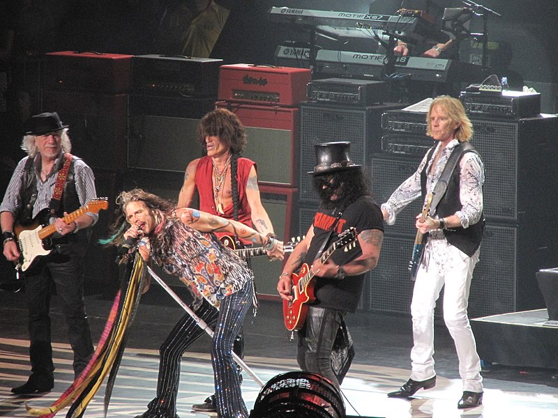 File:Aerosmith Slash 2014.jpg