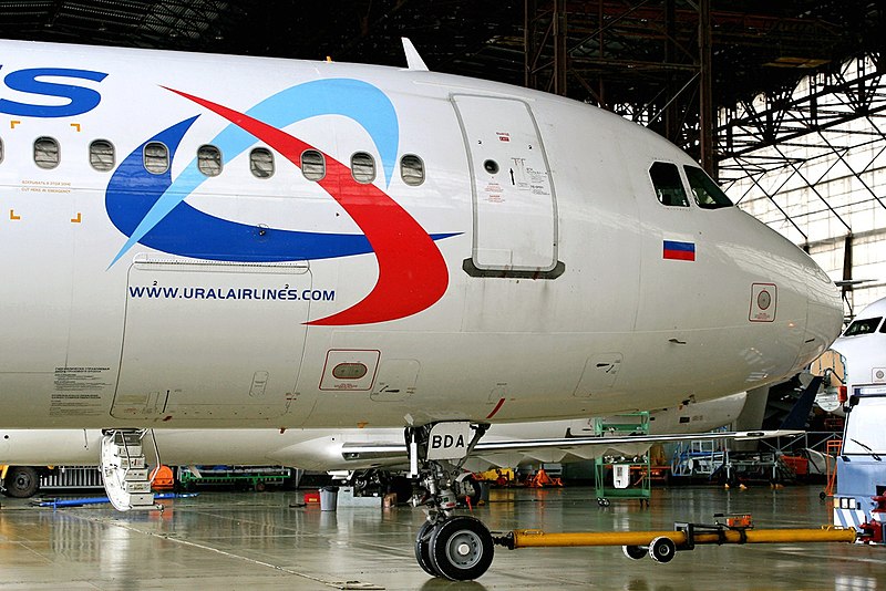 File:Airbus A321-211, Ural Airlines AN2130726.jpg