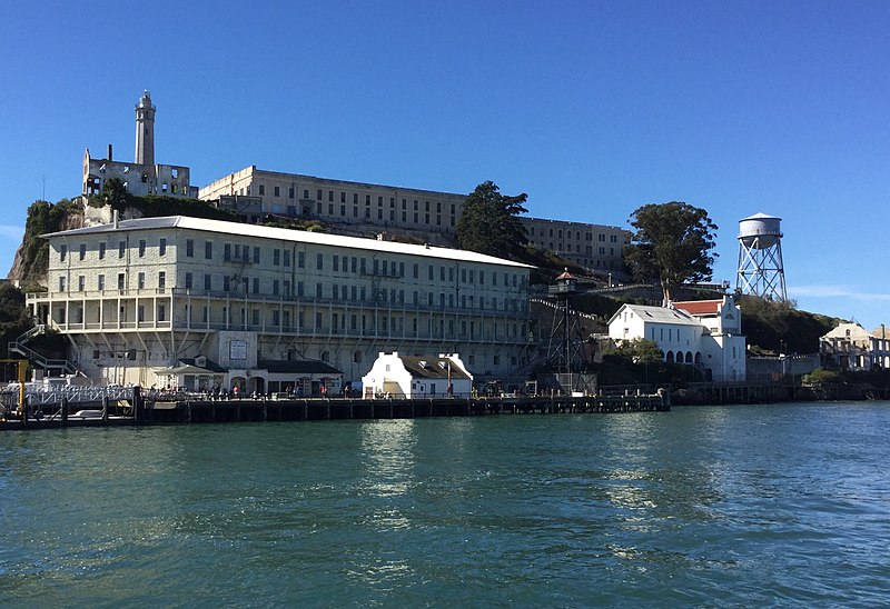 File:Alcatraz Boat Dock.jpg
