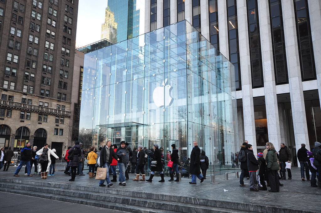 File:Apple Store - Fifth Avenue (7181848534).jpg - 维基百科，自由 