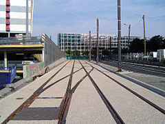 Parc relais et tram.