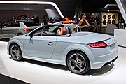 Audi Tt: Historia del modelo, Primera generación (1998-2006), Segunda generación (2006-2014)