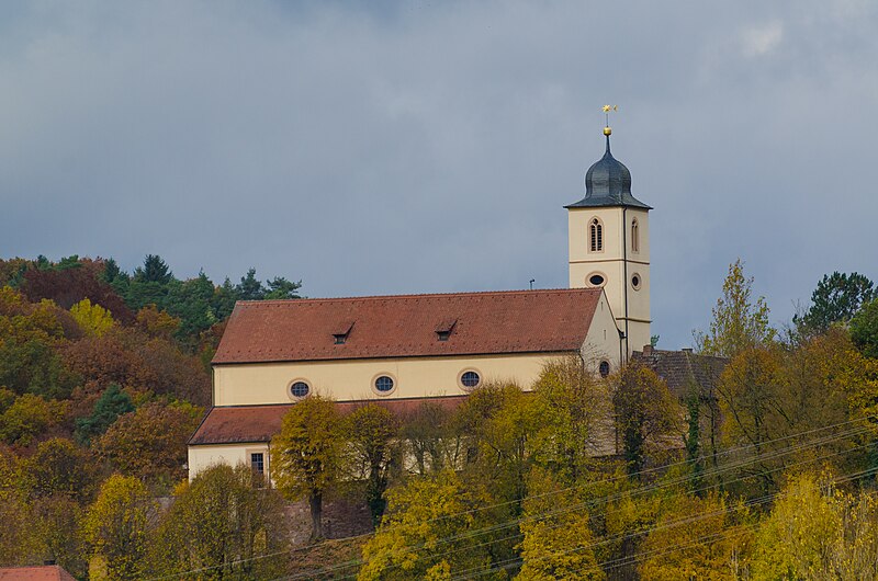 File:Aura a.d. Saale, katholische Pfarrkirche St. Laurentius-002.jpg