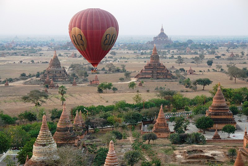 File:Balloon over Bagan.jpg