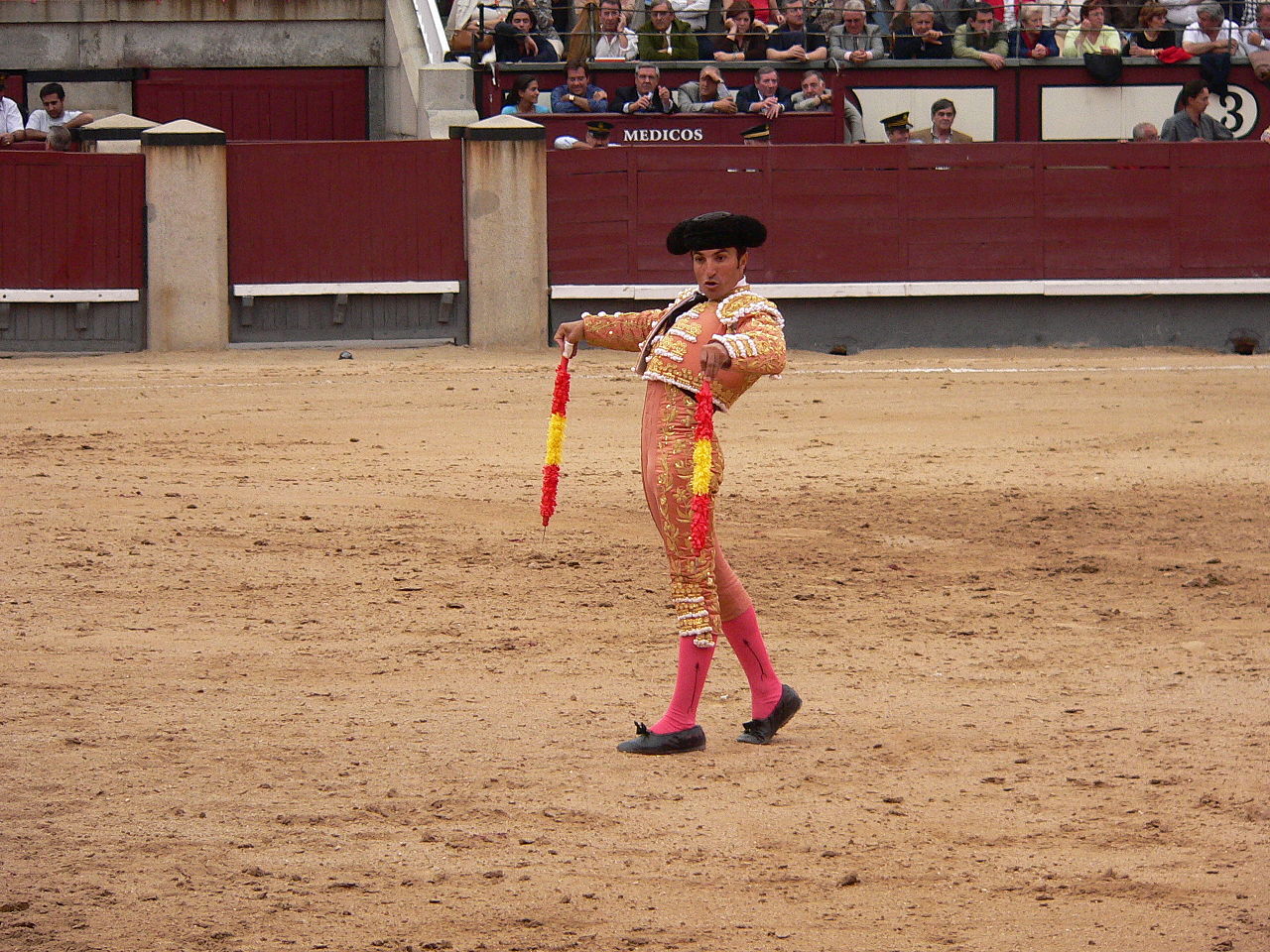 PAR DE BANDERILLAS DE TORERO MINIATURA