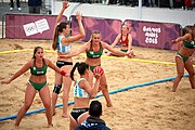 Deutsch: Beachhandball bei den Olympischen Jugendspielen 2018; Tag 5, 10. November 2018; Mädchen, Hauptrunde - Ungarn-Argentinien 1:2 English: Beach handball at the 2018 Summer Youth Olympics at 11 October 2018 – Girls Main Round – Hungary-Argentina 1:2