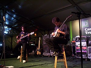 Béla Fleck (right) and Victor Wooten at the 2003 Toronto Jazz Festival