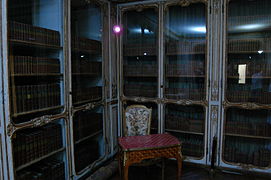 La piccola biblioteca originariamente predisposta per Adelaide di Borbone-Francia nel 1753-1755.