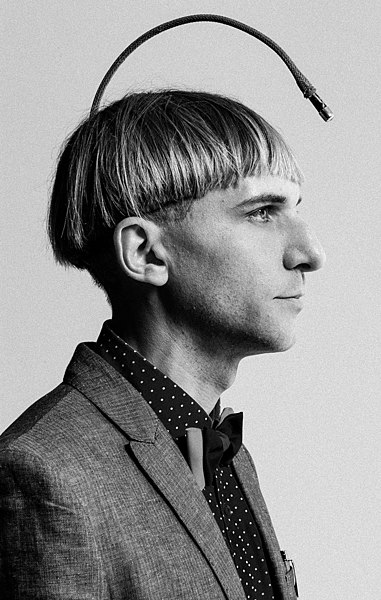 File:Biohacker Neil Harbisson.jpg