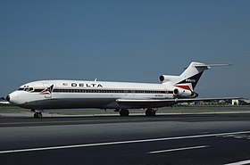 Боинг 727-232 (Adv), Delta Air Lines JP5894677.jpg