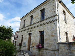 Bossus-lès-Rumigny (Ardennes) mairie.JPG