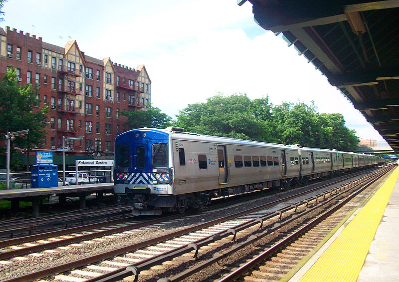 File:Botanical Garden train station.jpg