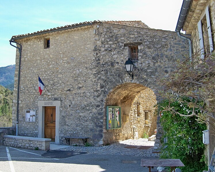 File:Brantes - Mairie.jpg