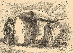 Дольмен вблизи Хешбона (из Perrot-Chipiez, IV, 379).