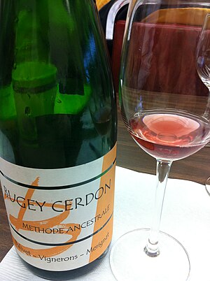 Bugey Cerdon produced with the ancestral method