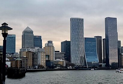 How to get to Canary Wharf with public transport- About the place