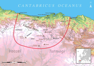 Cantábria romana durante o período das Guerras Cantábricas. O mapa indica as fronteiras do território cântabro em relação à Cantábria atual, bem como as diferentes tribos que o habitavam, as povoações vizinhas, cidades e acidentes geográficos interpretados a partir de fontes clássicas.