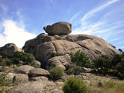 Canto de la Cueva, another of the canchales in the surroundings of the Sierra de Hoyo. Canto de la Cueva.jpg