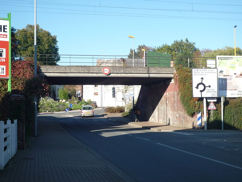 File:Caudry - Pont ferroviaire.JPG