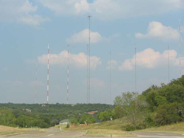 Antenna grouping in Cedar Hill