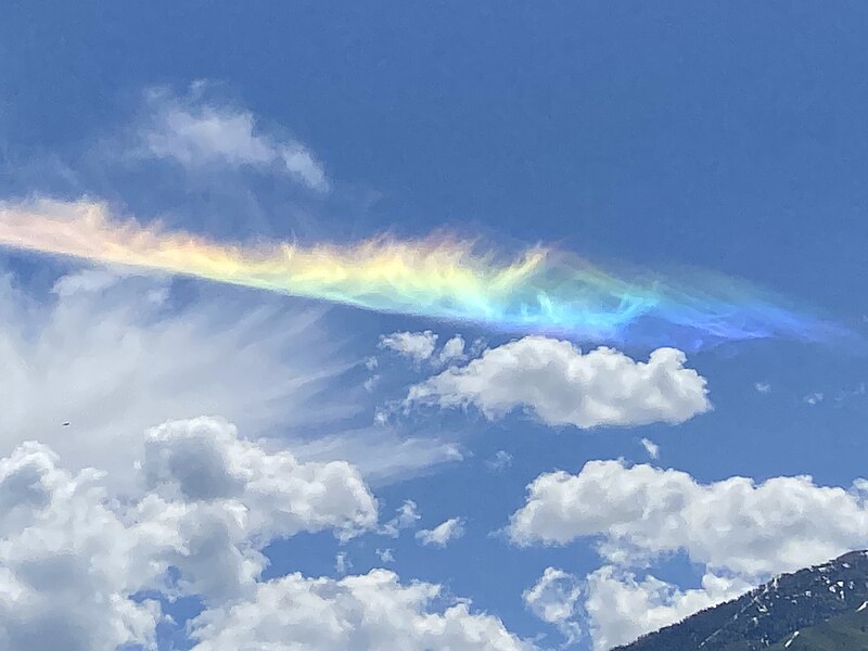 File:Circumhorizontal Arc, Elk Ridge, Utah 02.jpg