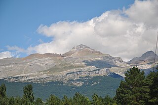 <span class="mw-page-title-main">Collarada</span> Mountain peak in Spain