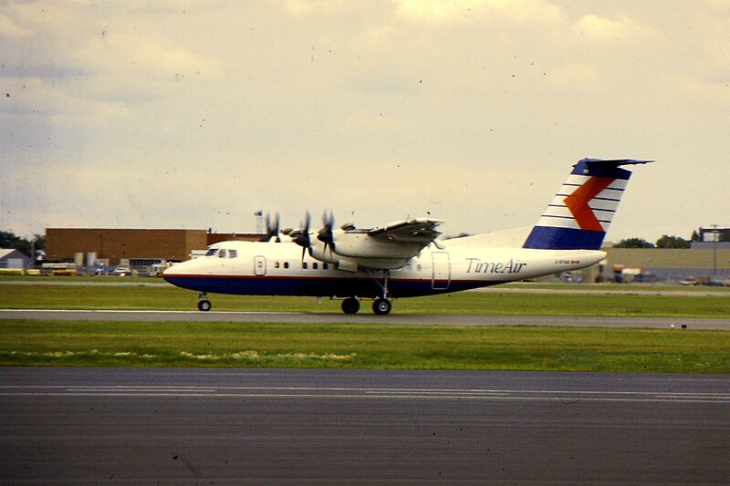 File:Dash-7 C-GTAD Time Air at YEG Municipal (27971056321).jpg