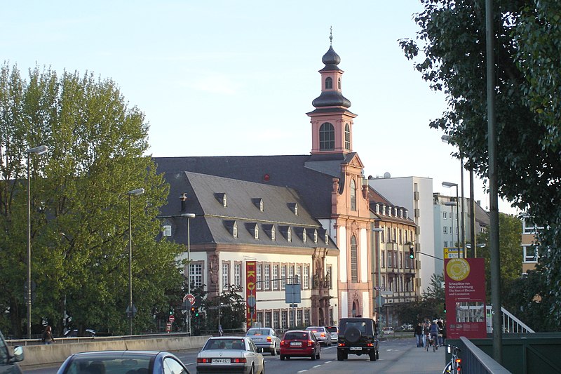 File:Deutschordenskirche-ffm001.jpg