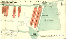 Graving docks at Birkenhead, closed by a variety of ship caissons and floating (sliding) caissons Dkbkpl32.jpg