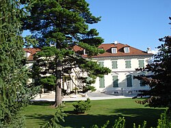 Varazdin yaqinidagi Jalkovec qal'asi, Xorvatiya (shimoli-g'arbiy ko'rinish), 1911 yilda dvoryanlar Stepan Leytner tomonidan qurilgan.