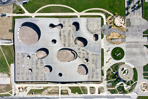 An aerial view of the EPFL Learning Center