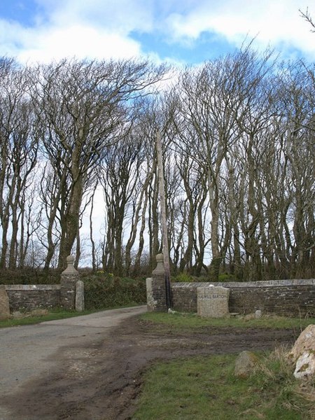 File:Entrance to Halwill Barton - geograph.org.uk - 730402.jpg