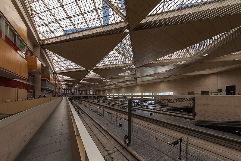 File:Estación de FF.CC. de Delicias, Zaragoza, España, 2013-12-29, DD 08.JPG