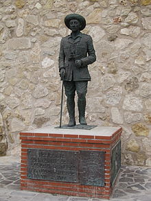 Estatua de Franco en Melilla.jpg